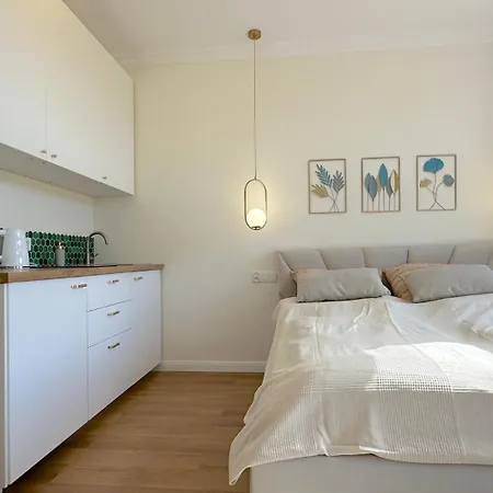 Seredino Relax Apartment- Modern Comfort In A Quiet Location, 5 Minutes To Old Town & Seaside גדנסק