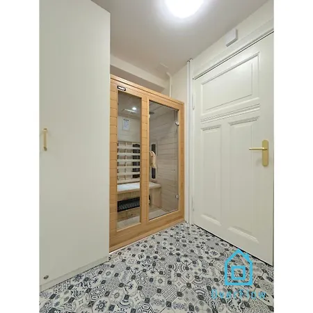Seredino Relax Apartment- Modern Comfort In A Quiet Location, 5 Minutes To Old Town & Seaside