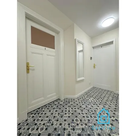 דירה Seredino Relax Apartment- Modern Comfort In A Quiet Location, 5 Minutes To Old Town & Seaside